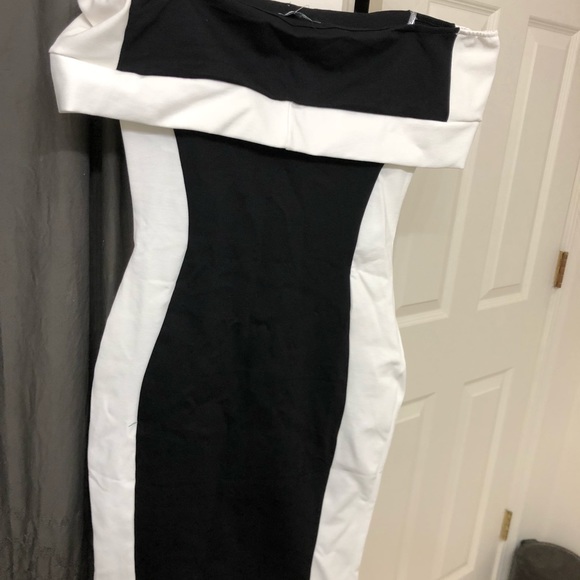 Dress - Picture 5 of 5